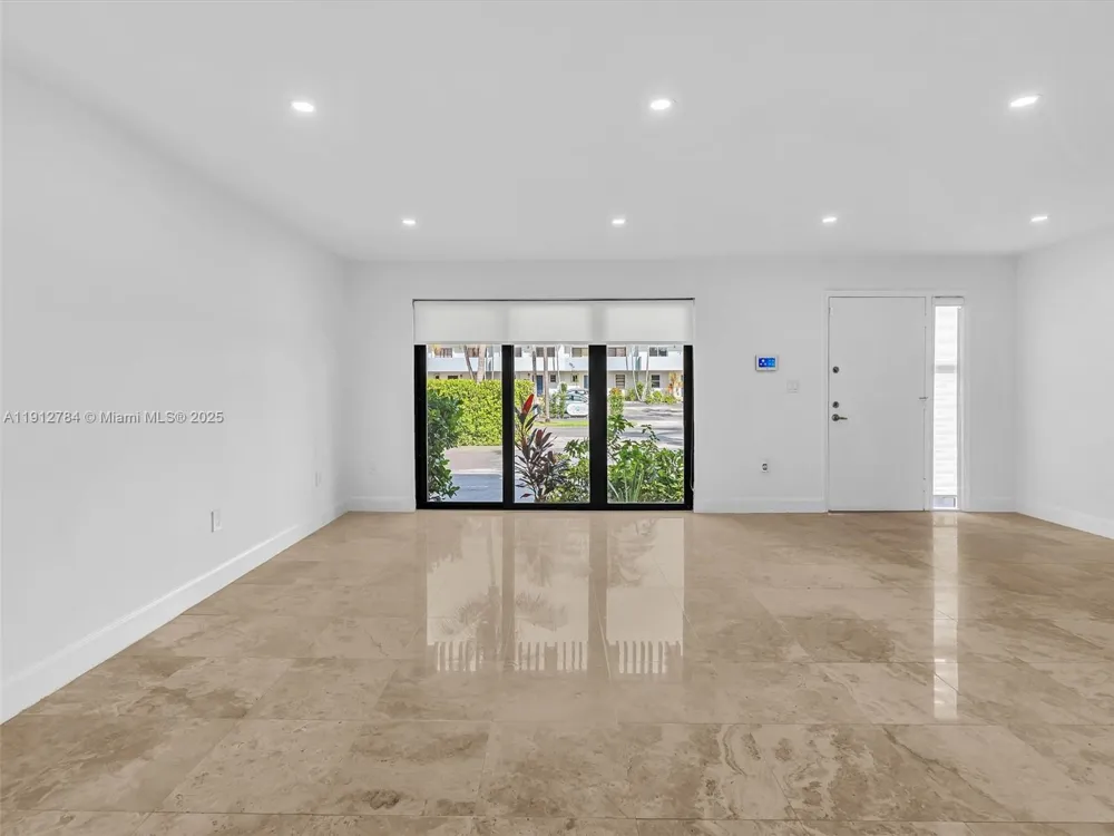 3776 NE 166th St #108 North Miami Beach, FL 33160
