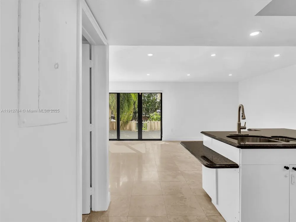 3776 NE 166th St #108 North Miami Beach, FL 33160