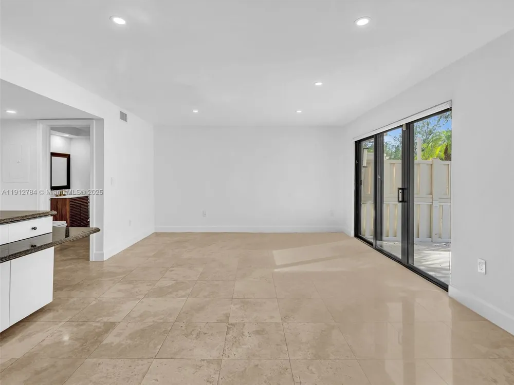 3776 NE 166th St #108 North Miami Beach, FL 33160