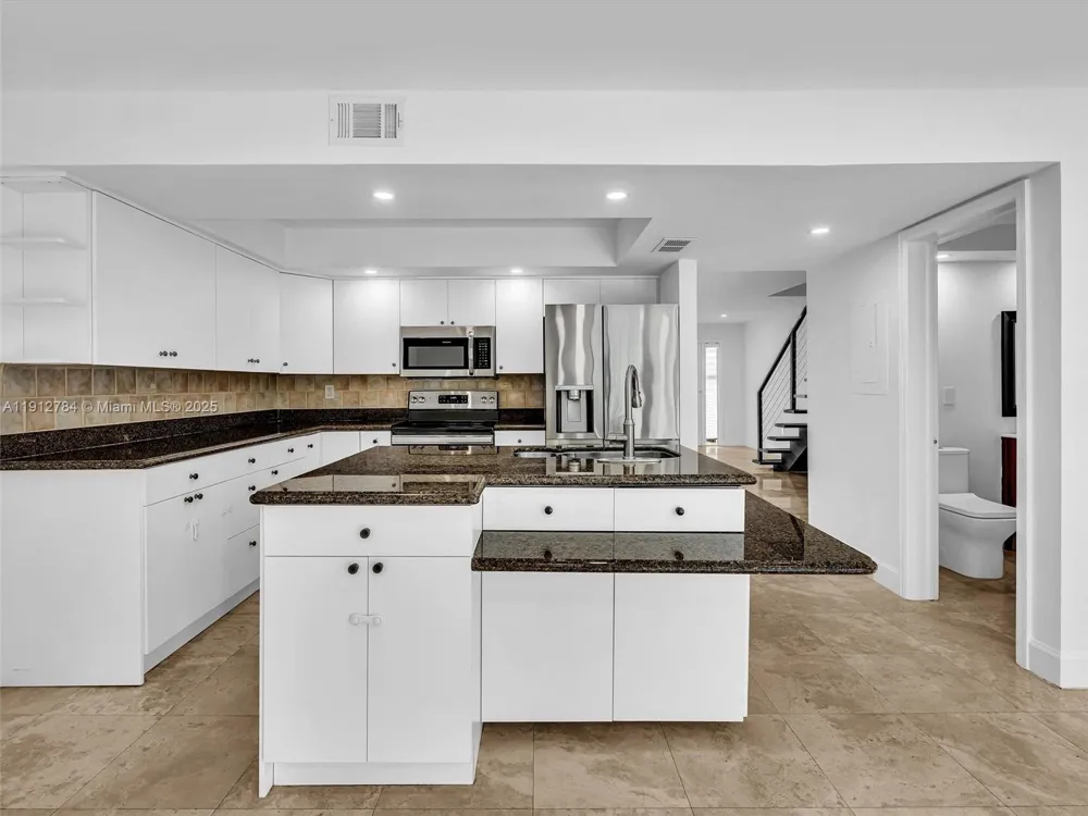 3776 NE 166th St #108 North Miami Beach, FL 33160