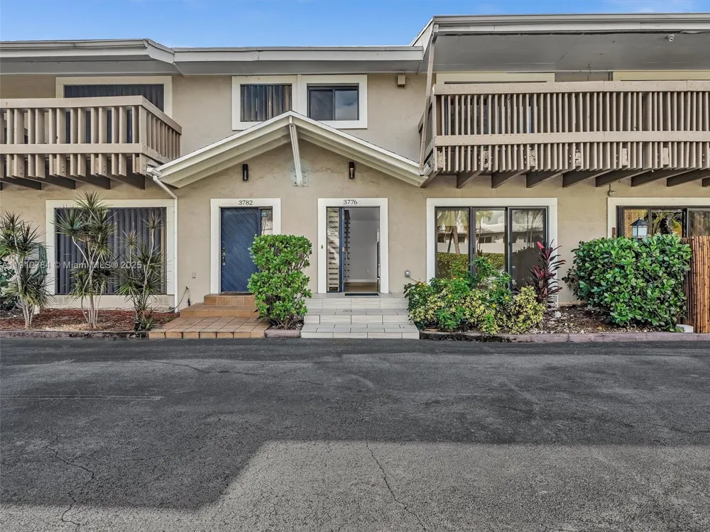 3776 NE 166th St #108 North Miami Beach, FL 33160