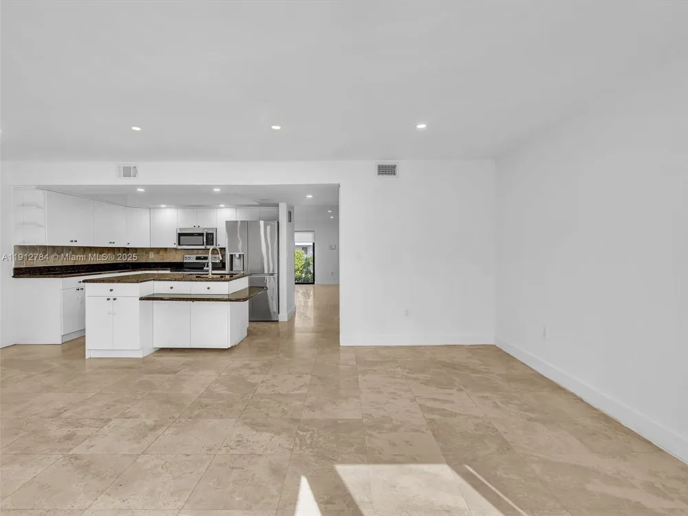 3776 NE 166th St #108 North Miami Beach, FL 33160