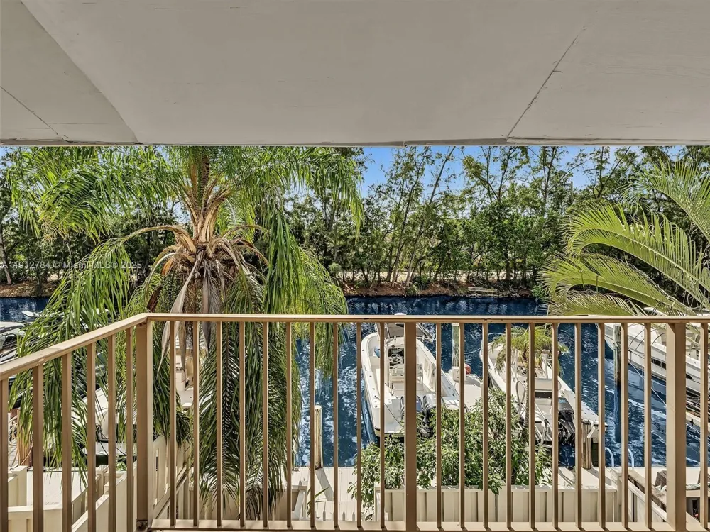 3776 NE 166th St #108 North Miami Beach, FL 33160
