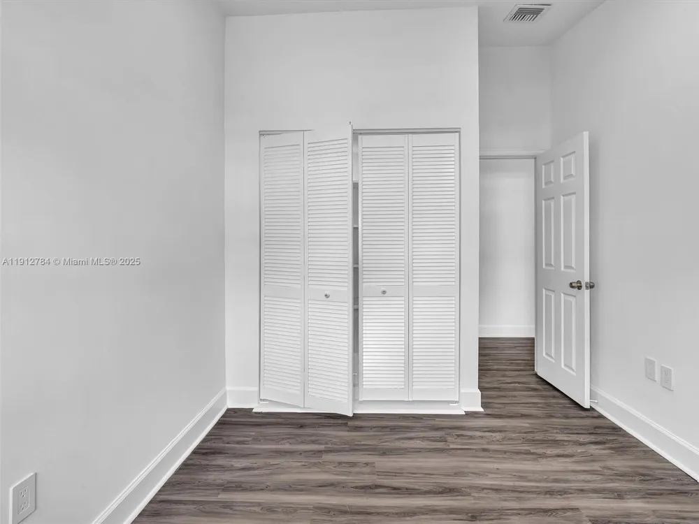 3776 NE 166th St #108 North Miami Beach, FL 33160