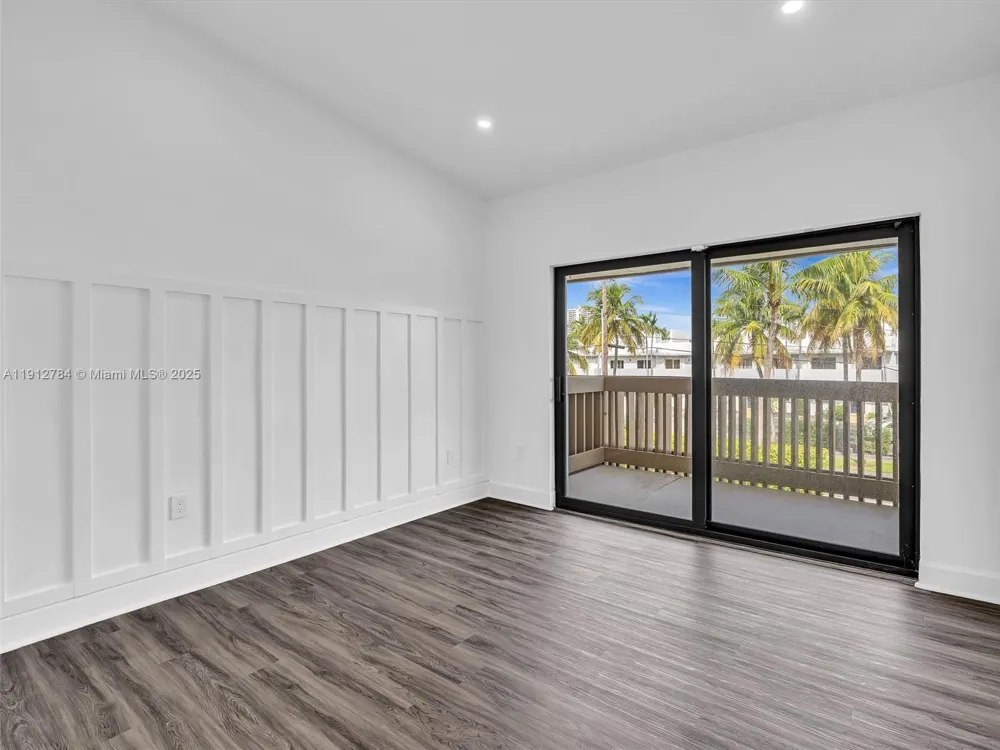 3776 NE 166th St #108 North Miami Beach, FL 33160