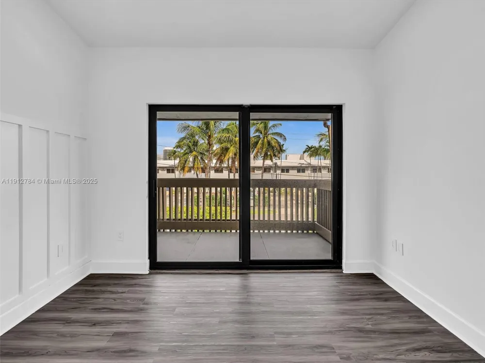 3776 NE 166th St #108 North Miami Beach, FL 33160