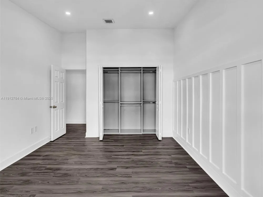 3776 NE 166th St #108 North Miami Beach, FL 33160