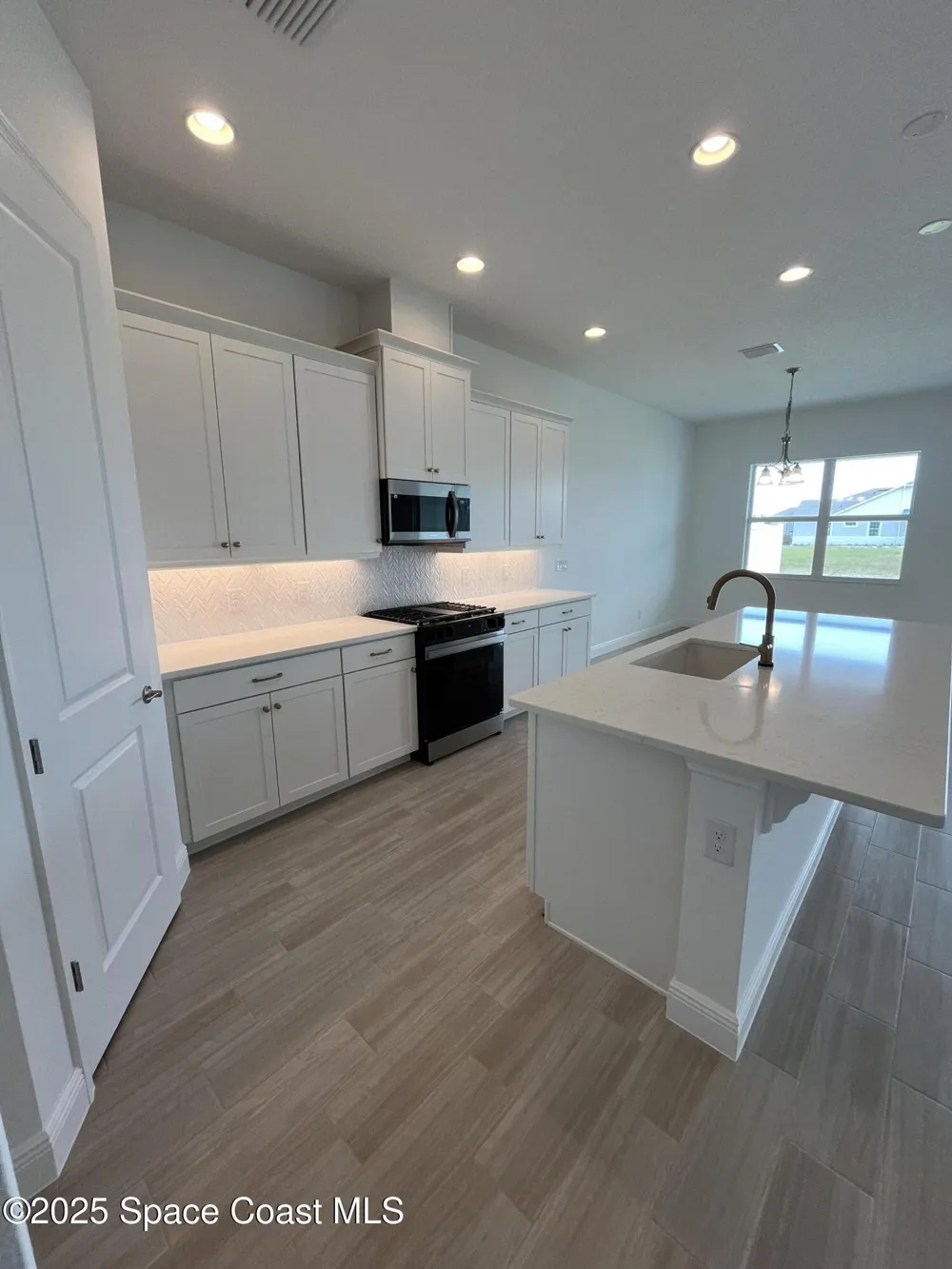 3038 Pangea Circle Melbourne, FL 32940