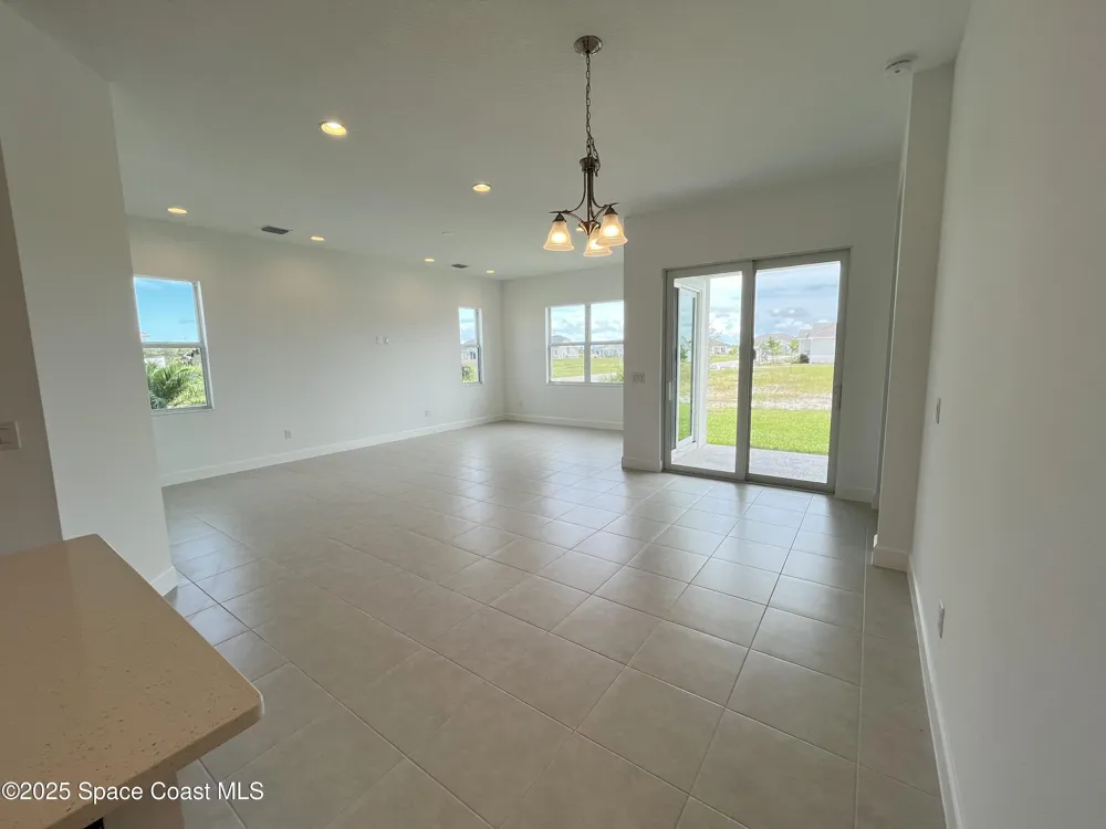 3048 Pangea Circle Melbourne, FL 32940