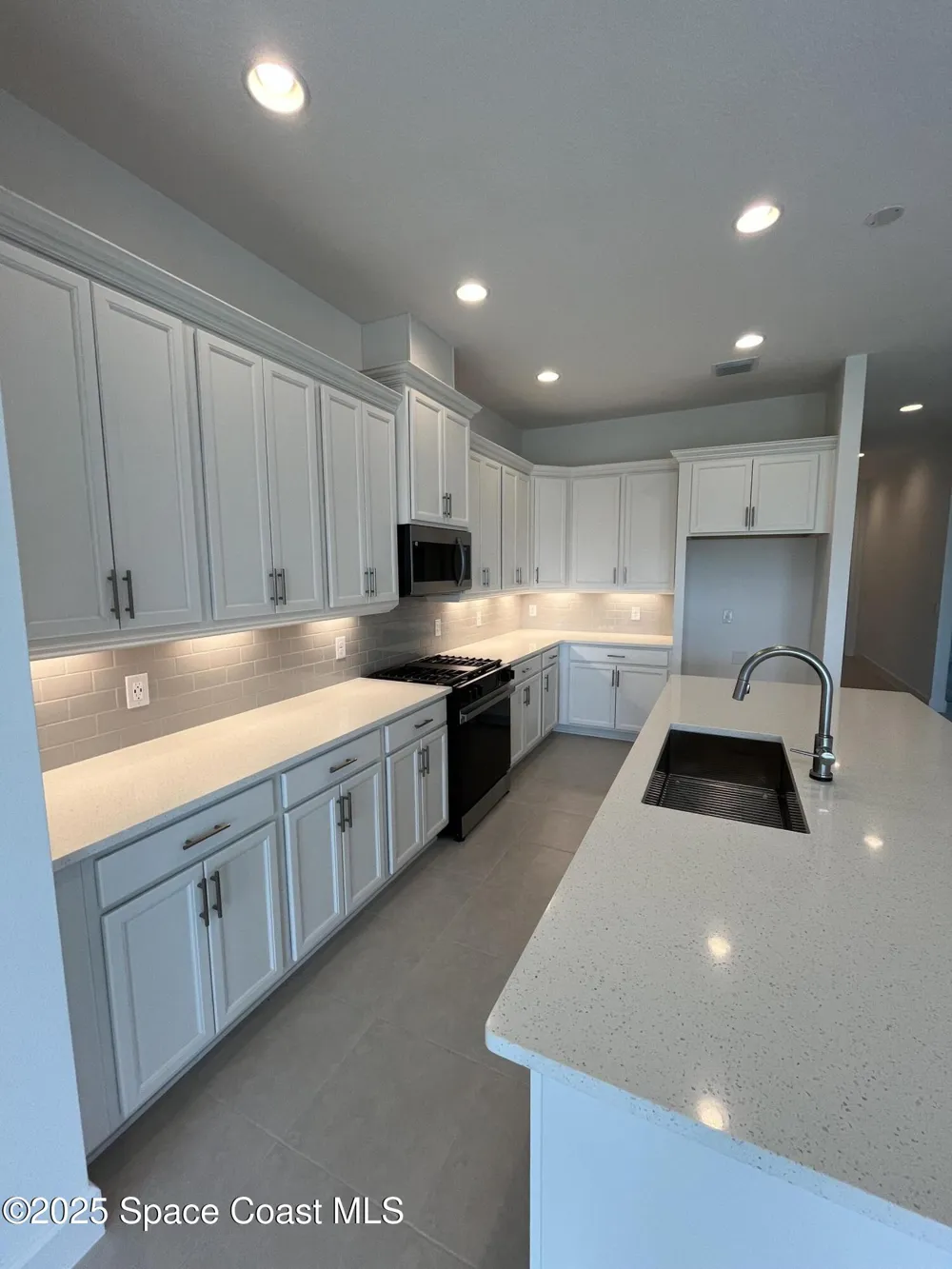 3048 Pangea Circle Melbourne, FL 32940