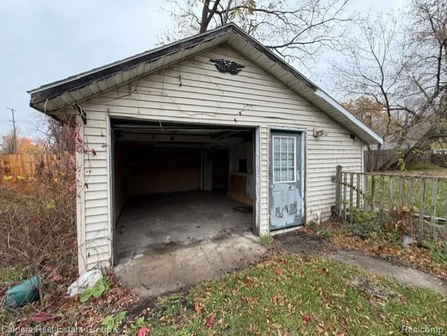 1407 Bradfield Street Bay City City, MI 48706