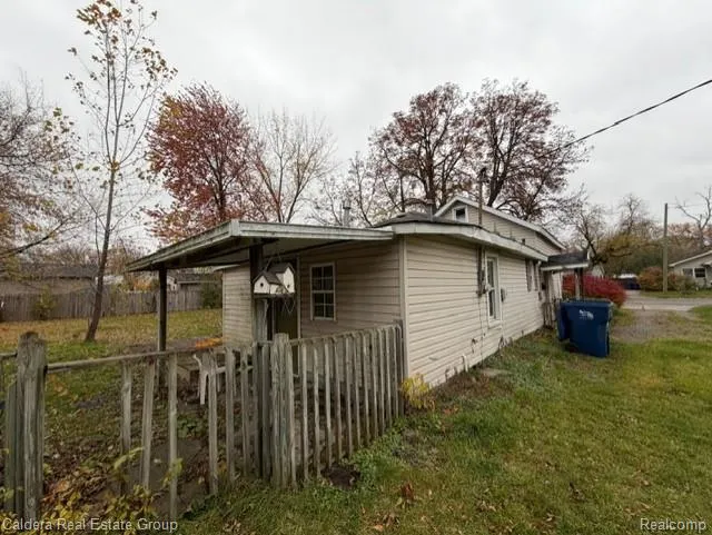 1407 Bradfield Street Bay City City, MI 48706