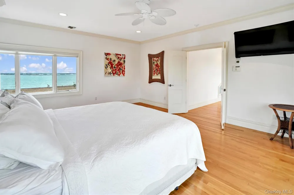 605 Dune Road Westhampton, NY 11977