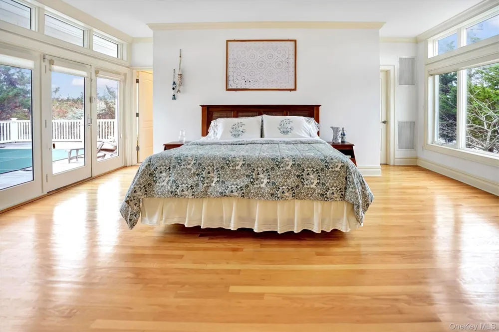 605 Dune Road Westhampton, NY 11977