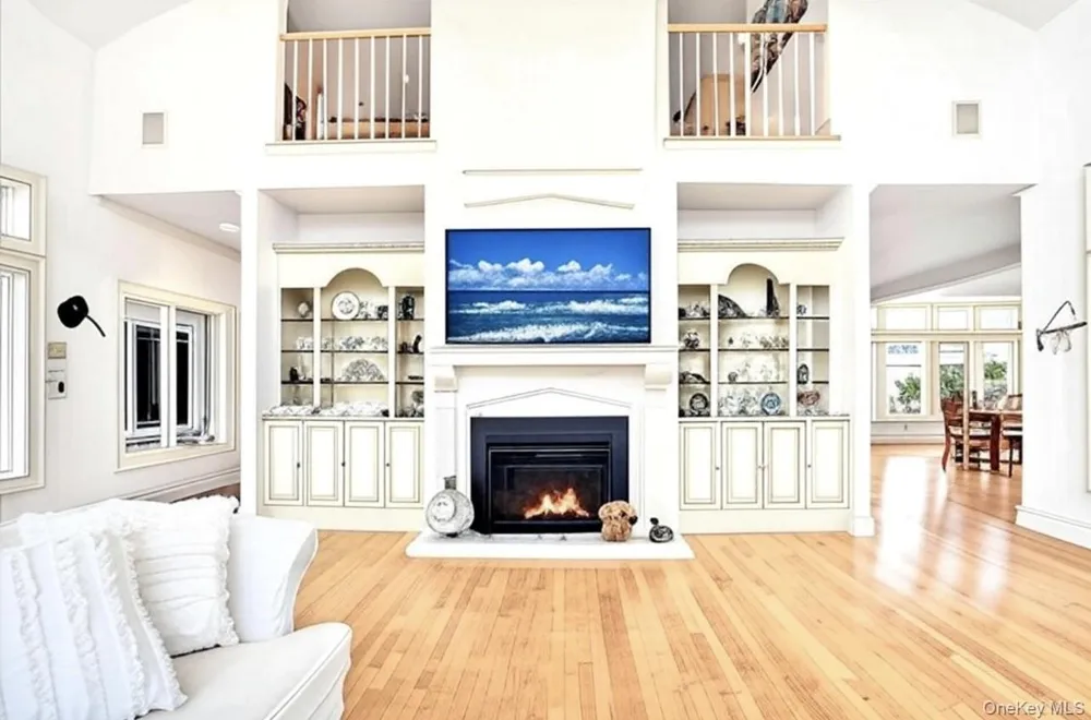 605 Dune Road Westhampton, NY 11977