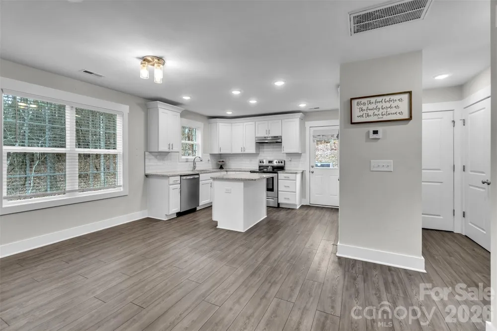 518 Lake Head Road Norwood, NC 28128
