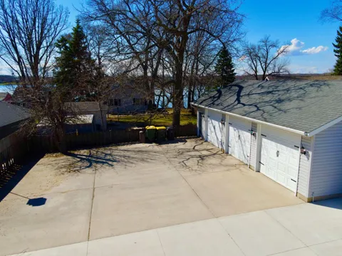 5134 E Eagle Lake Road