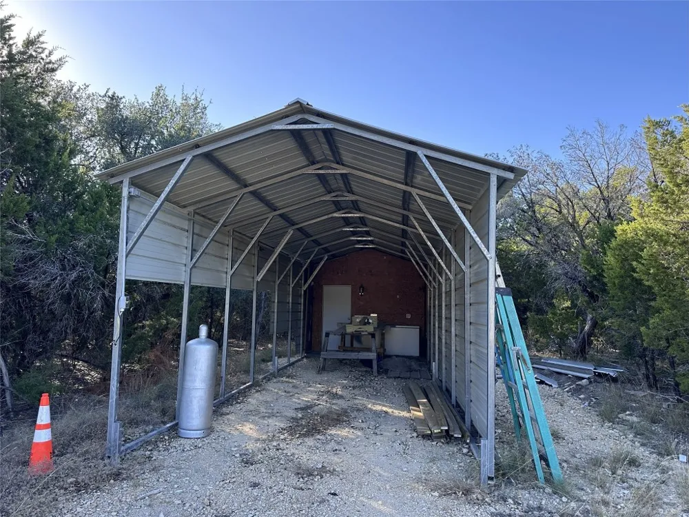 16458 FM 2484 Salado, TX 76571
