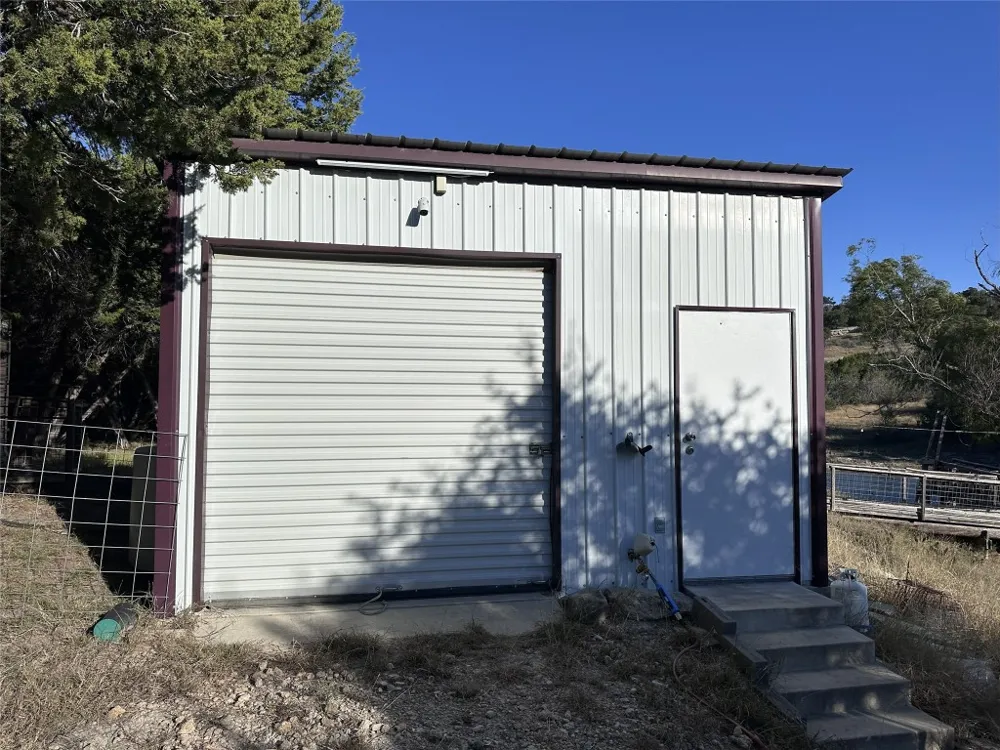 16458 FM 2484 Salado, TX 76571