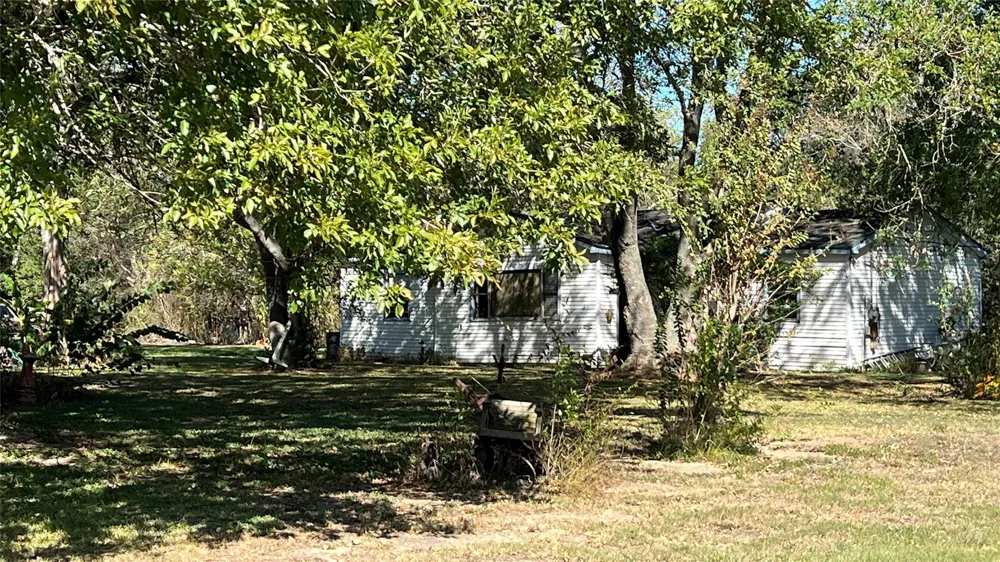 10111 Oberrender Road Fairchilds, TX 77461