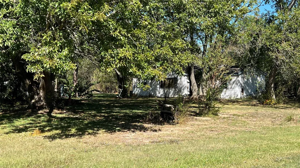 10111 Oberrender Road Fairchilds, TX 77461