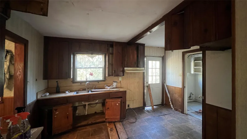 10111 Oberrender Road Fairchilds, TX 77461