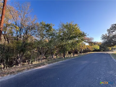 2312 Chisholm Trail