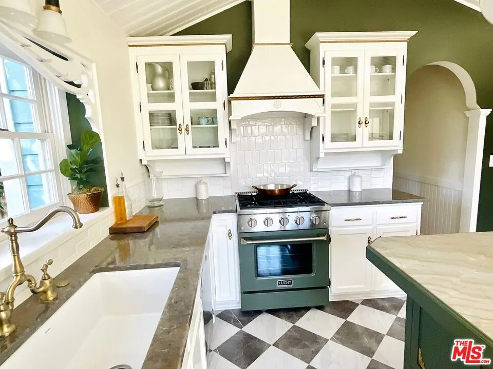 370 Main Street Los Alamos, CA 93440