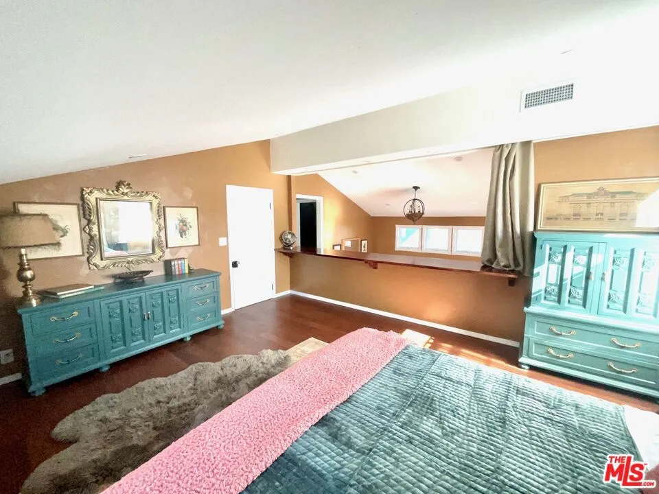 370 Main Street Los Alamos, CA 93440