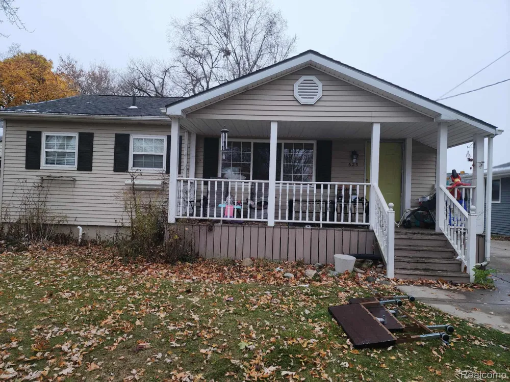 625 Charles Street Davison City, MI 48423
