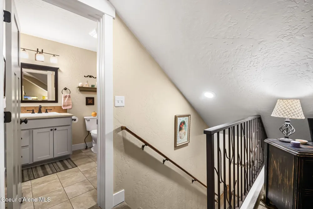 94 Alpine Road Sandpoint, ID 83864