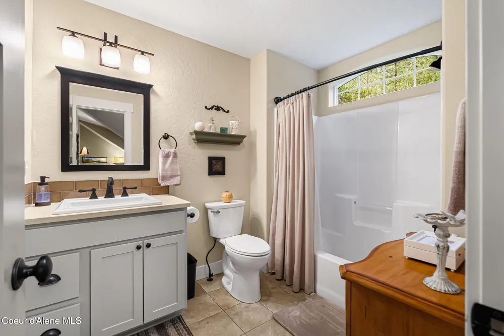 94 Alpine Road Sandpoint, ID 83864