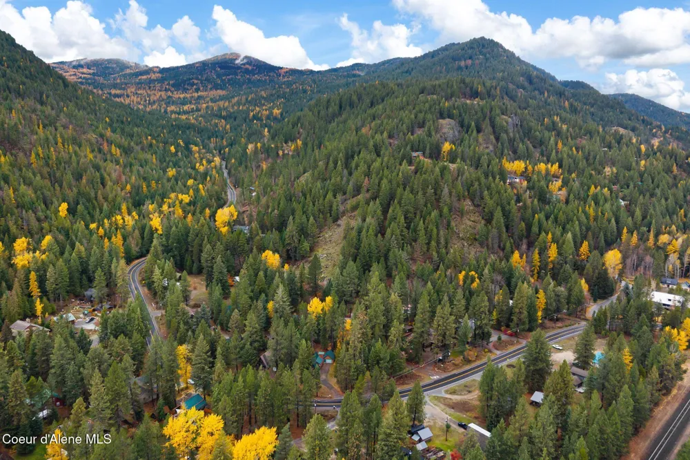 94 Alpine Road Sandpoint, ID 83864