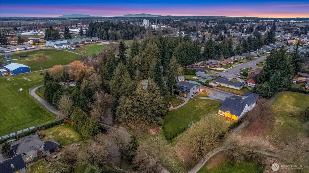 137 E Cedar Drive Lynden, WA 98264