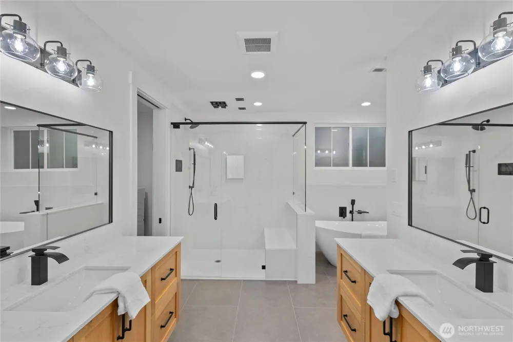 137 E Cedar Drive Lynden, WA 98264
