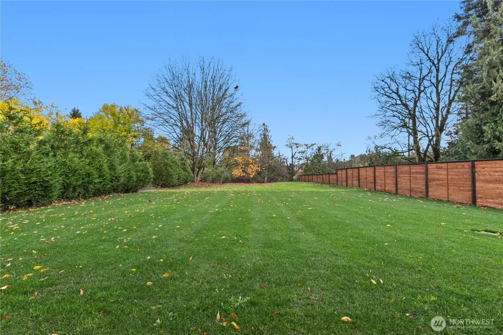 137 E Cedar Drive Lynden, WA 98264