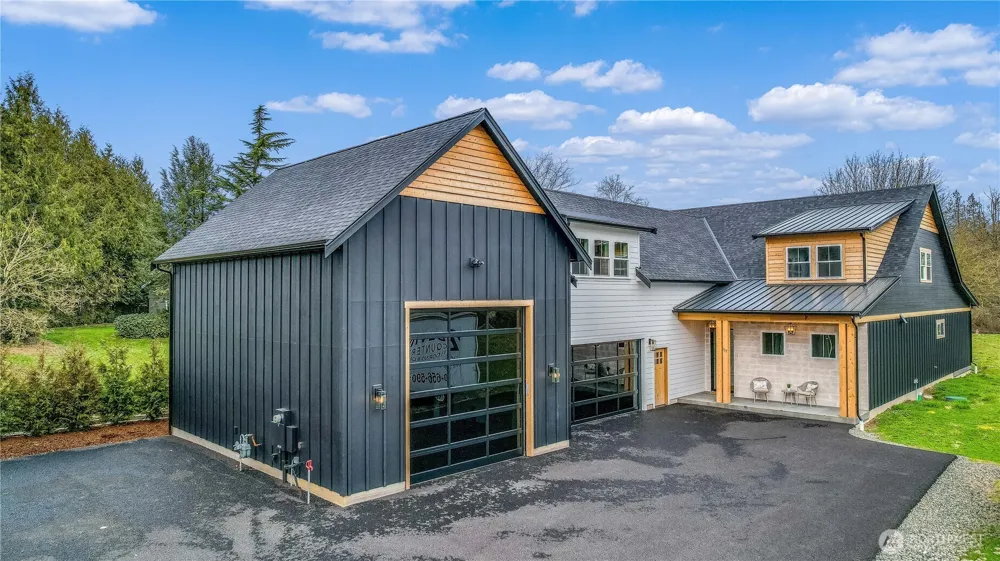 137 E Cedar Drive Lynden, WA 98264