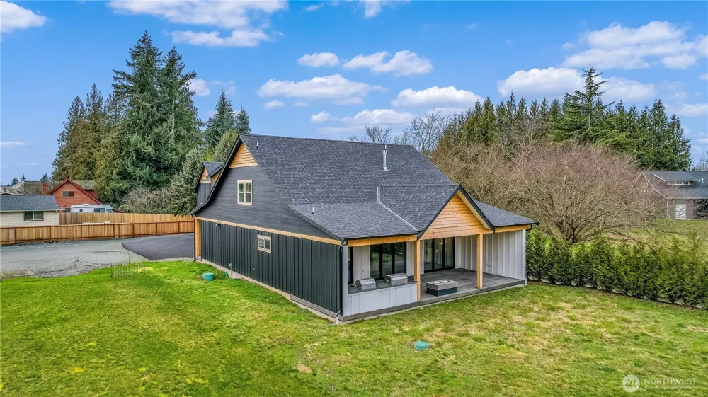 137 E Cedar Drive Lynden, WA 98264