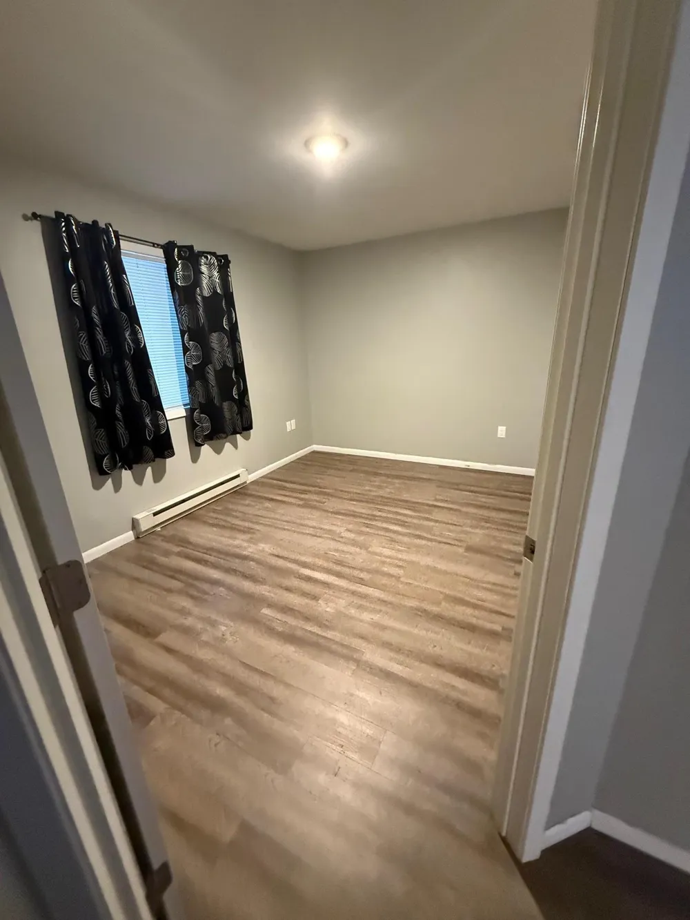 204 W Poplar Avenue #Unit B Badger, MN 56714