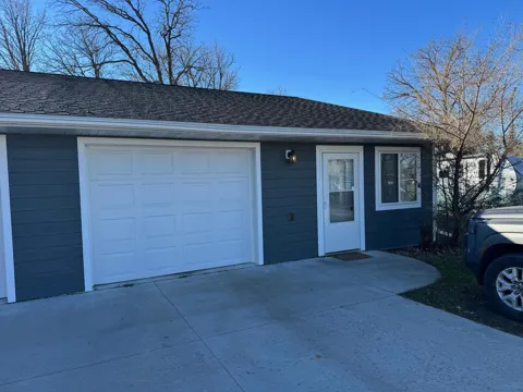 204 W Poplar Avenue #Unit B