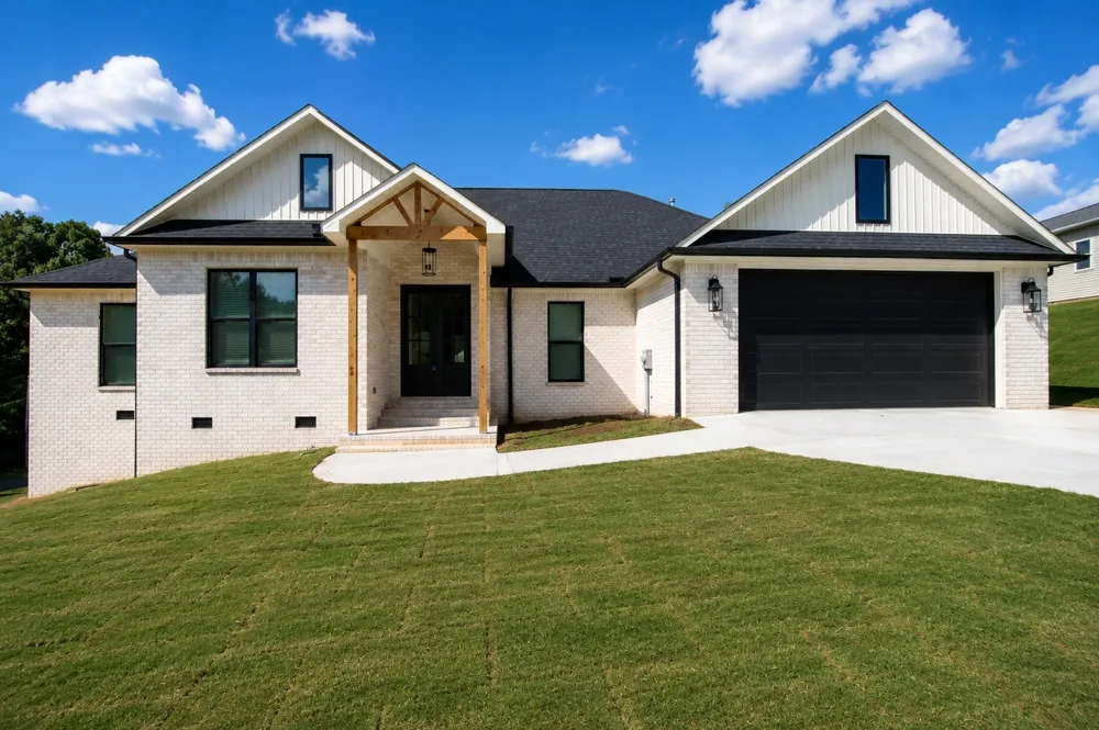 174 Cardinal Estate Dr Lexington, TN 38351