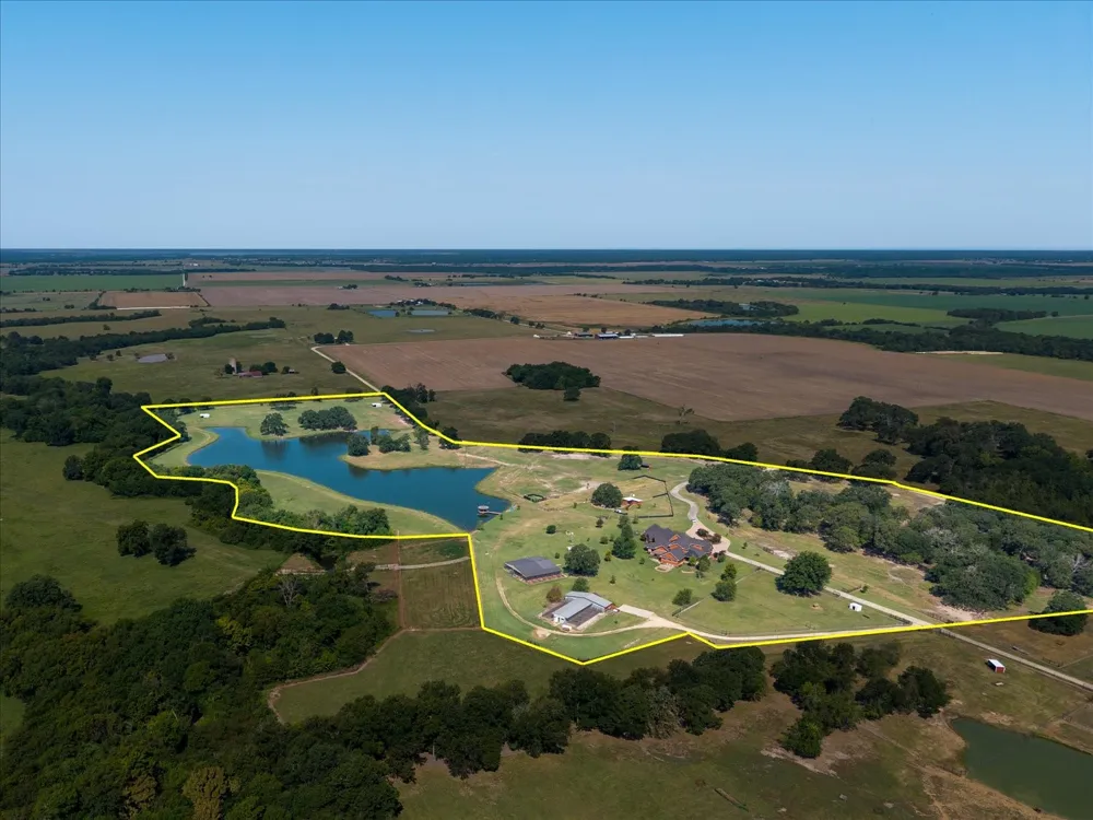 695 County Road 36120 Road Honey Grove, TX 75446