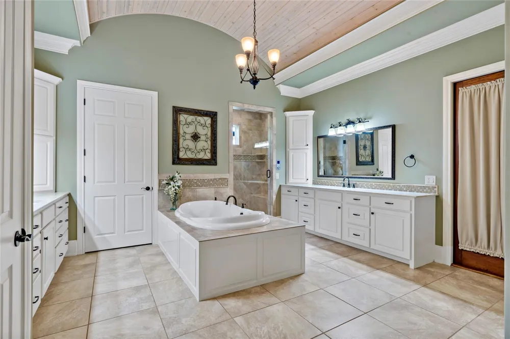 695 County Road 36120 Road Honey Grove, TX 75446
