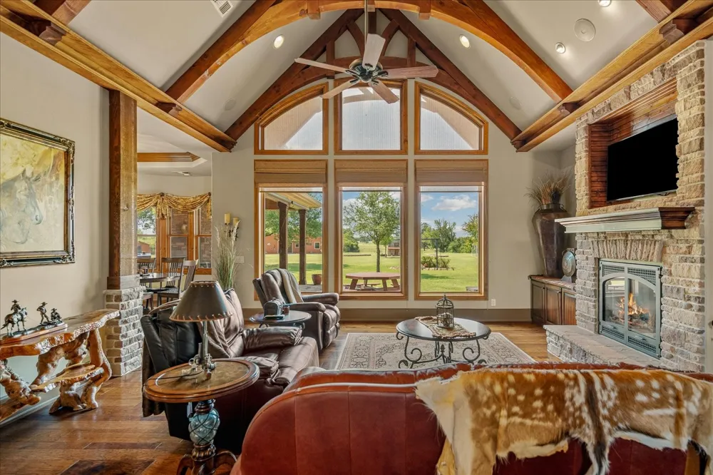 695 County Road 36120 Road Honey Grove, TX 75446