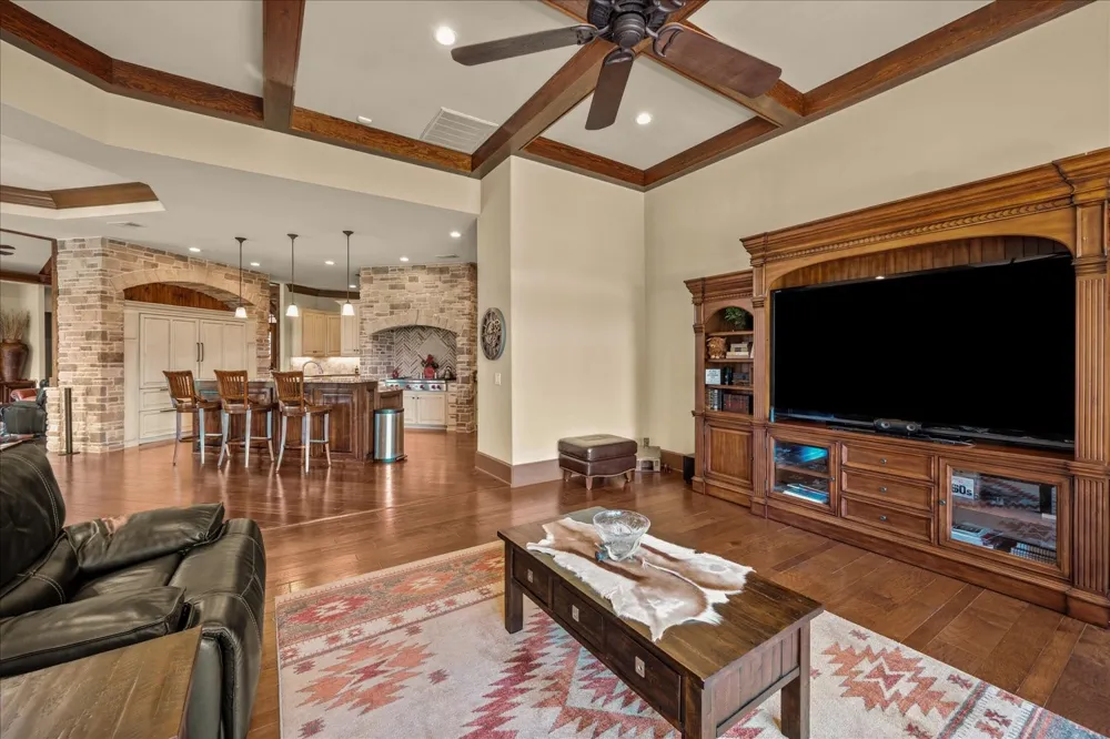 695 County Road 36120 Road Honey Grove, TX 75446