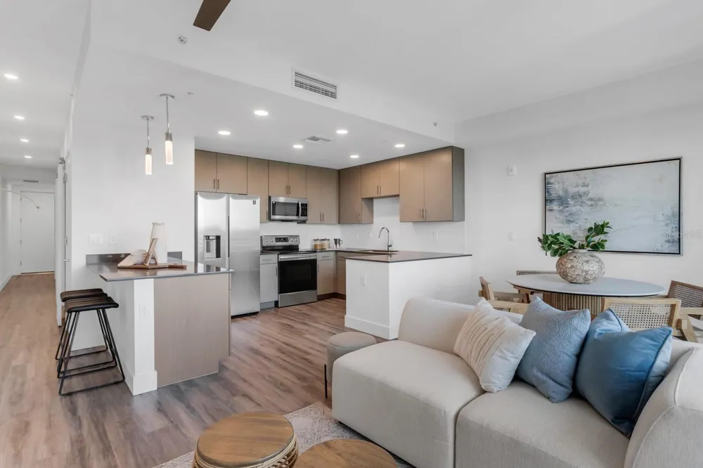 1709 TAMIAMI TRAIL #503 Sarasota, FL 34234