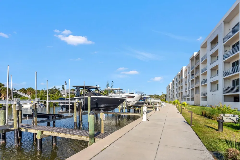 1709 TAMIAMI TRAIL #503 Sarasota, FL 34234