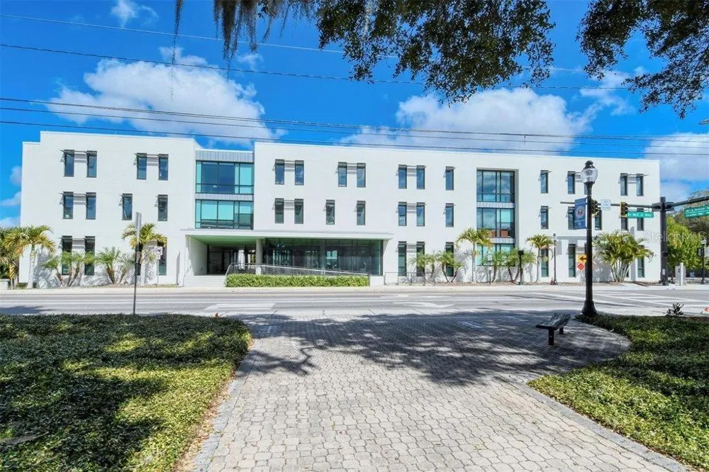 1709 TAMIAMI TRAIL #503 Sarasota, FL 34234
