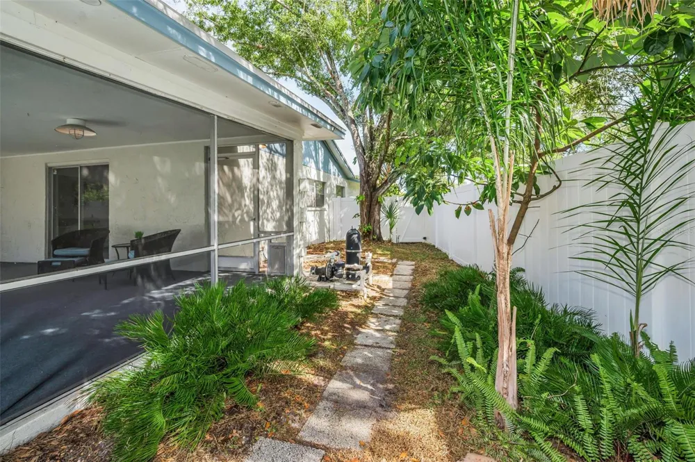 7404 CLEARVIEW DRIVE Tampa, FL 33634