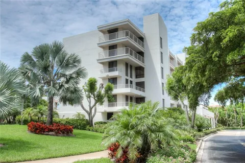 2109 GULF OF MEXICO DRIVE #1402